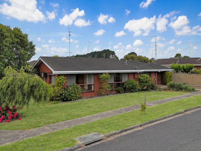 6 Hyland Street, Hamilton VIC 3300