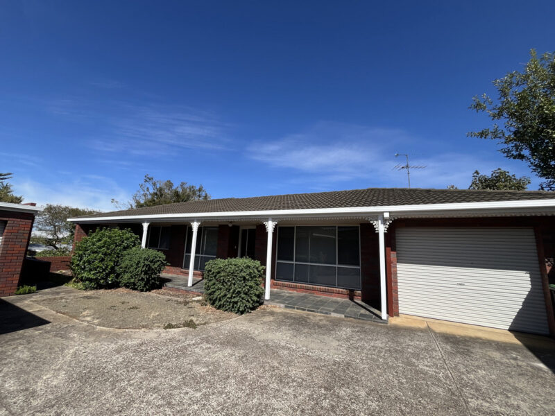 2/3 Shakespeare Street, Hamilton VIC 3300