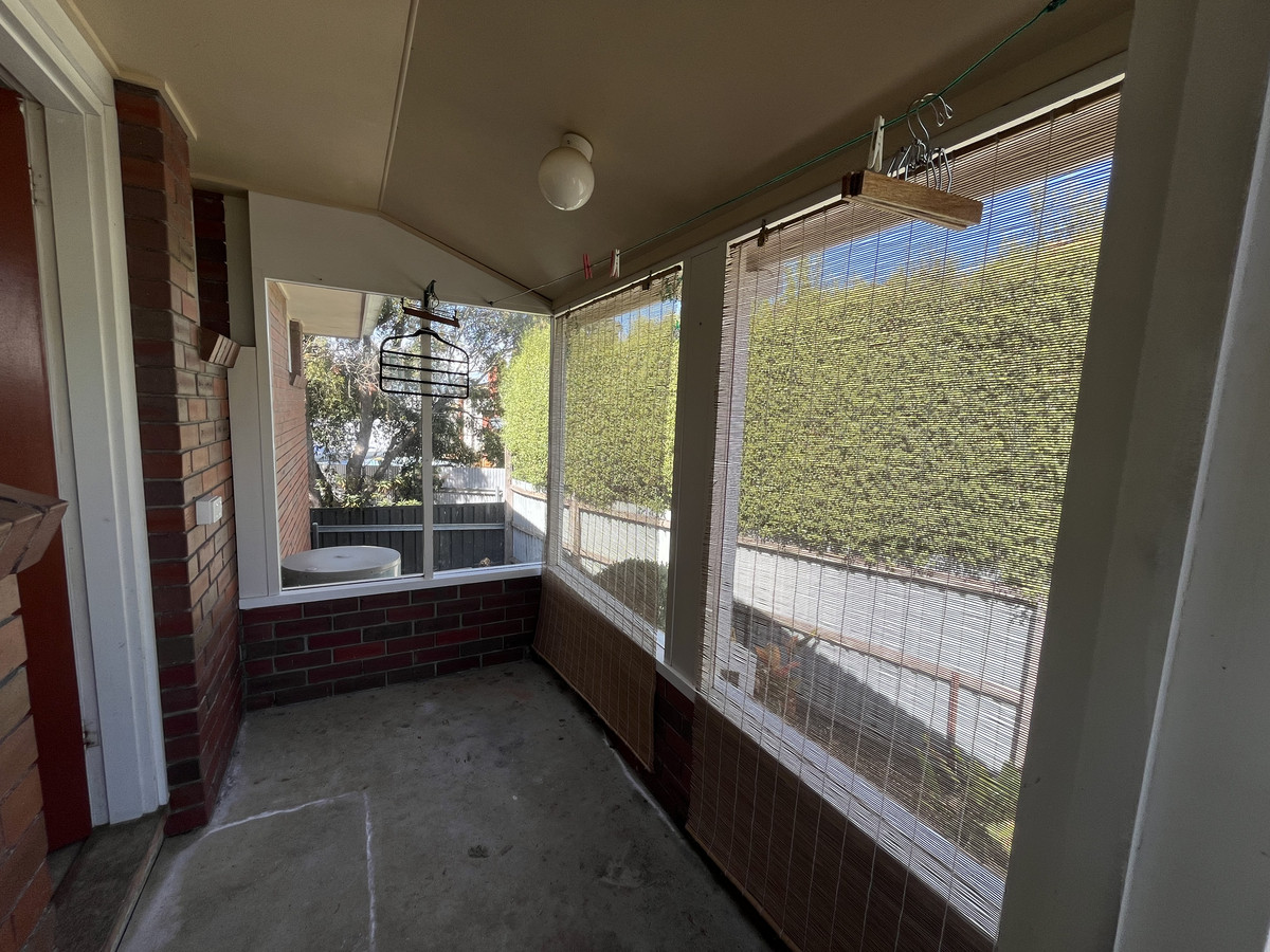 2/3 Shakespeare Street, Hamilton VIC 3300