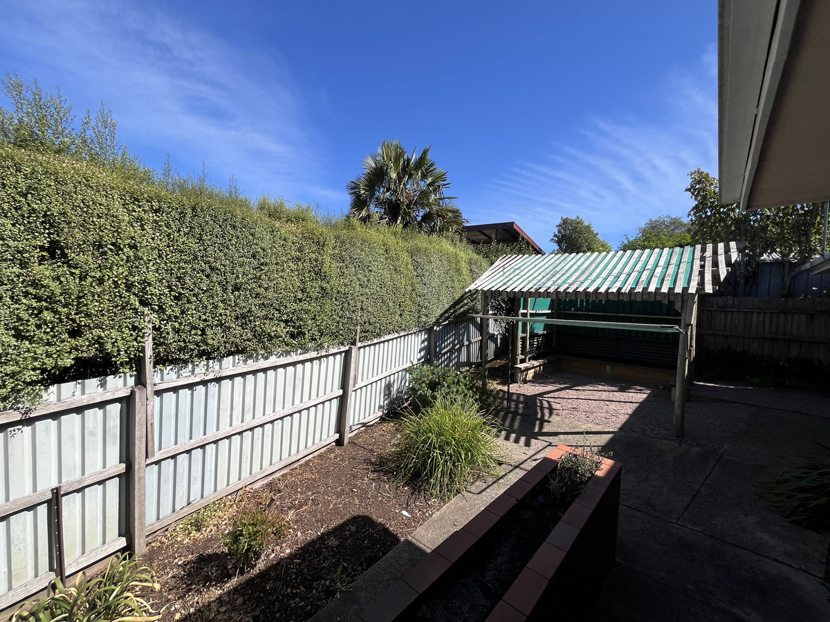2/3 Shakespeare Street, Hamilton VIC 3300