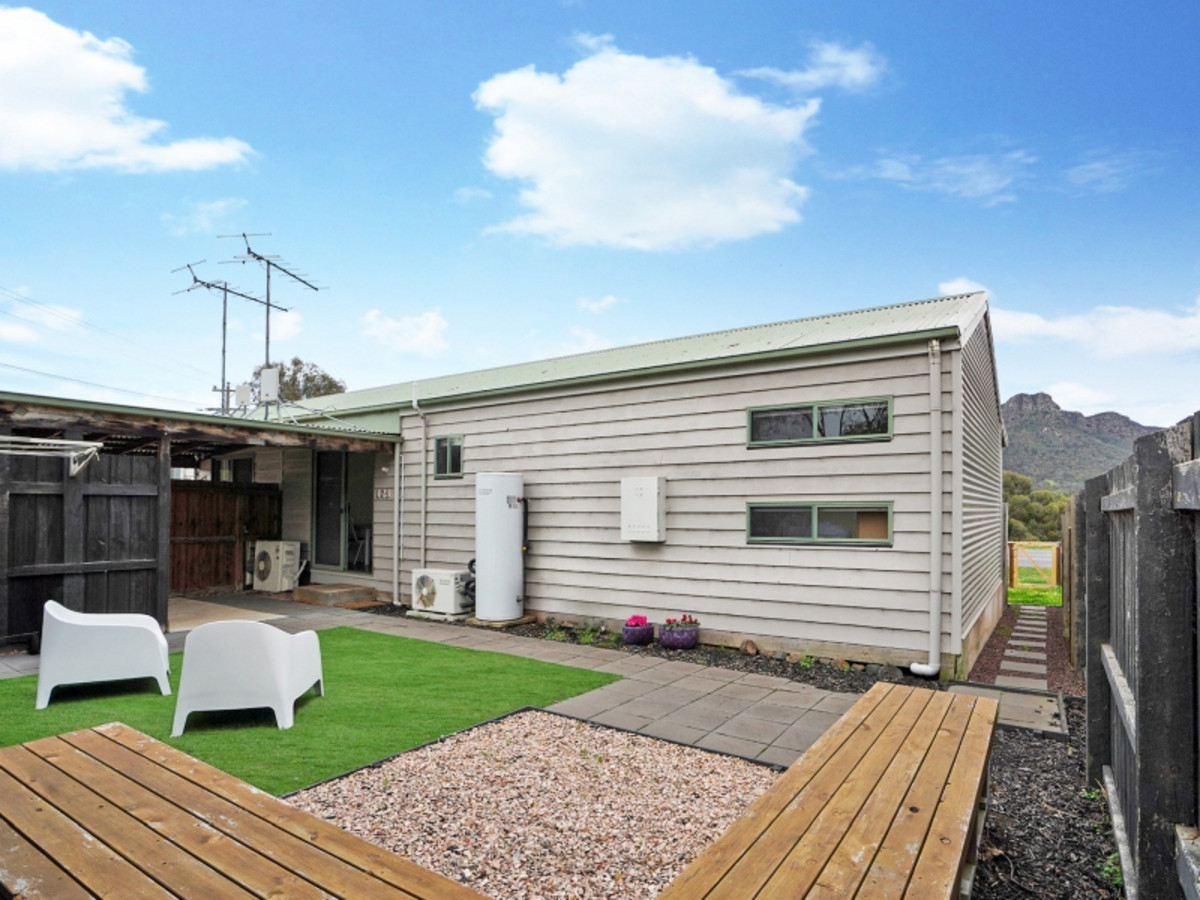 128 Wills Street, Dunkeld VIC 3294
