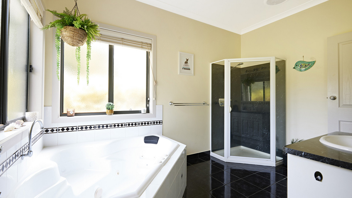 115 Trangmar Street, Portland VIC 3305