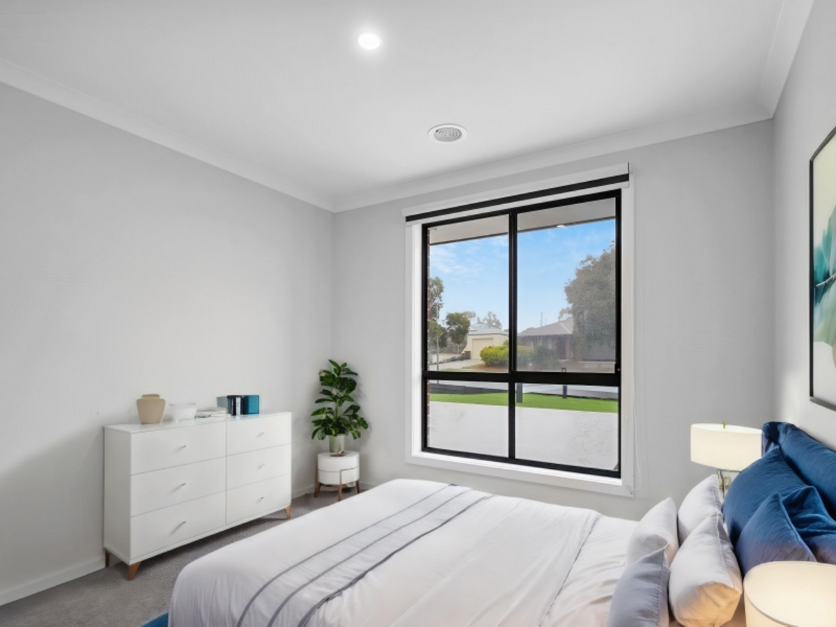 13 Handbury Boulevard, Hamilton VIC 3300