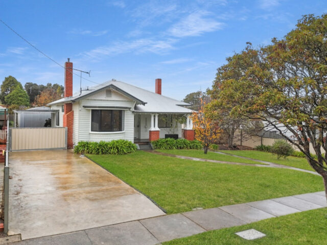4 Haig Street, Hamilton VIC 3300