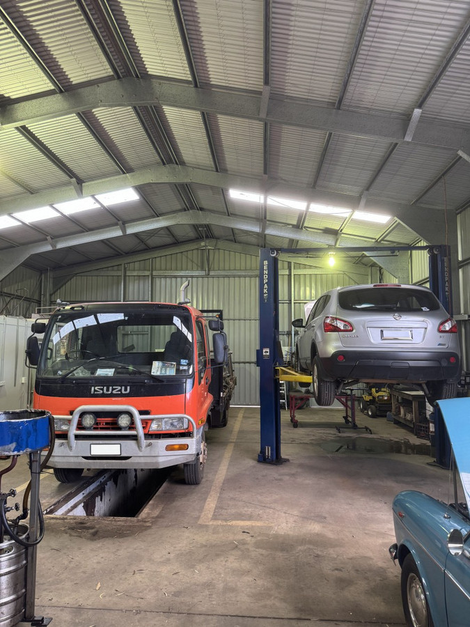 17 West Boundary Road, Hamilton VIC 3300