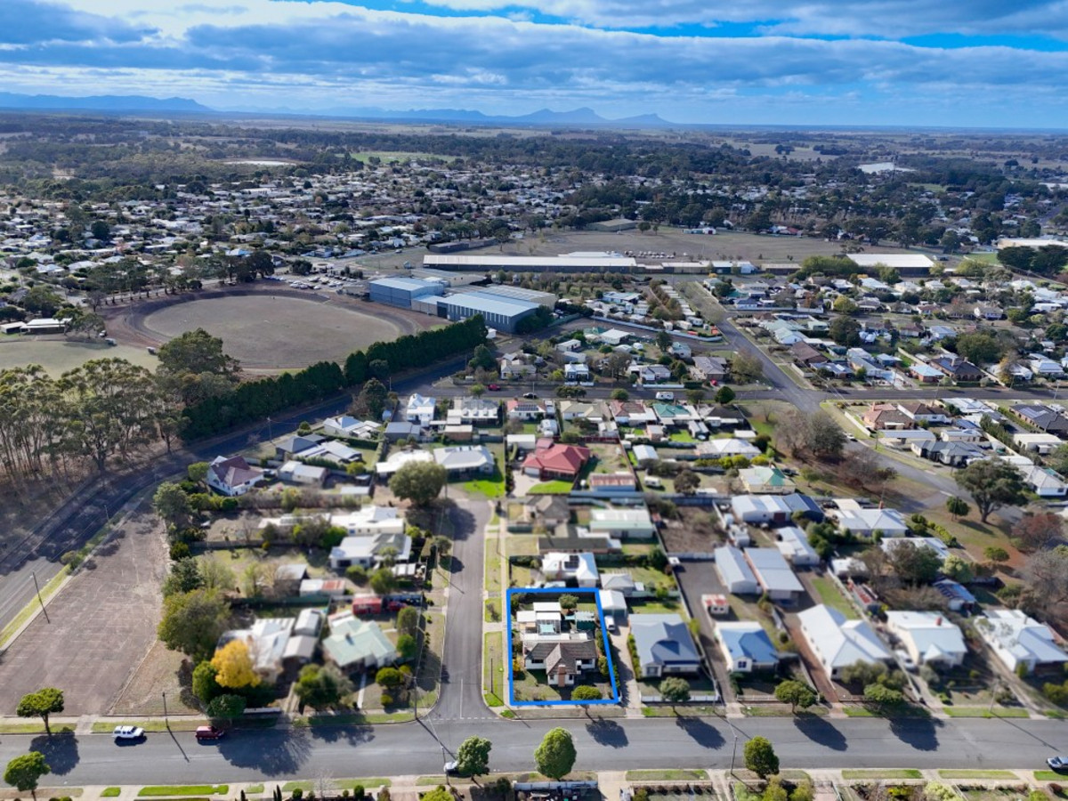 74 Stephen Street, Hamilton VIC 3300