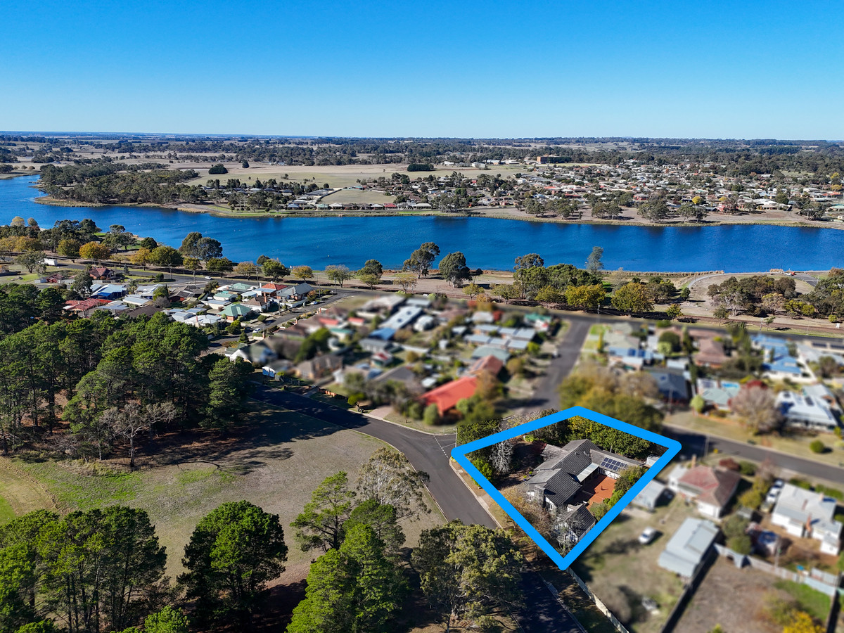 5 Cross Street, Hamilton VIC 3300
