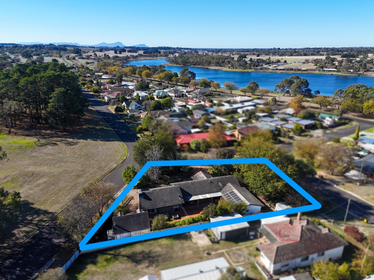 5 Cross Street, Hamilton VIC 3300
