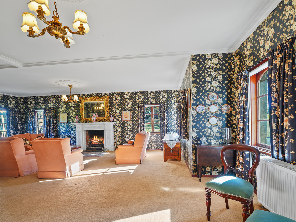 5 Cross Street, Hamilton VIC 3300