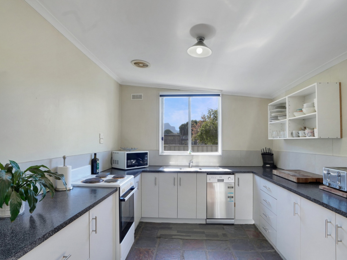 16 Glass Street, Dunkeld VIC 3294