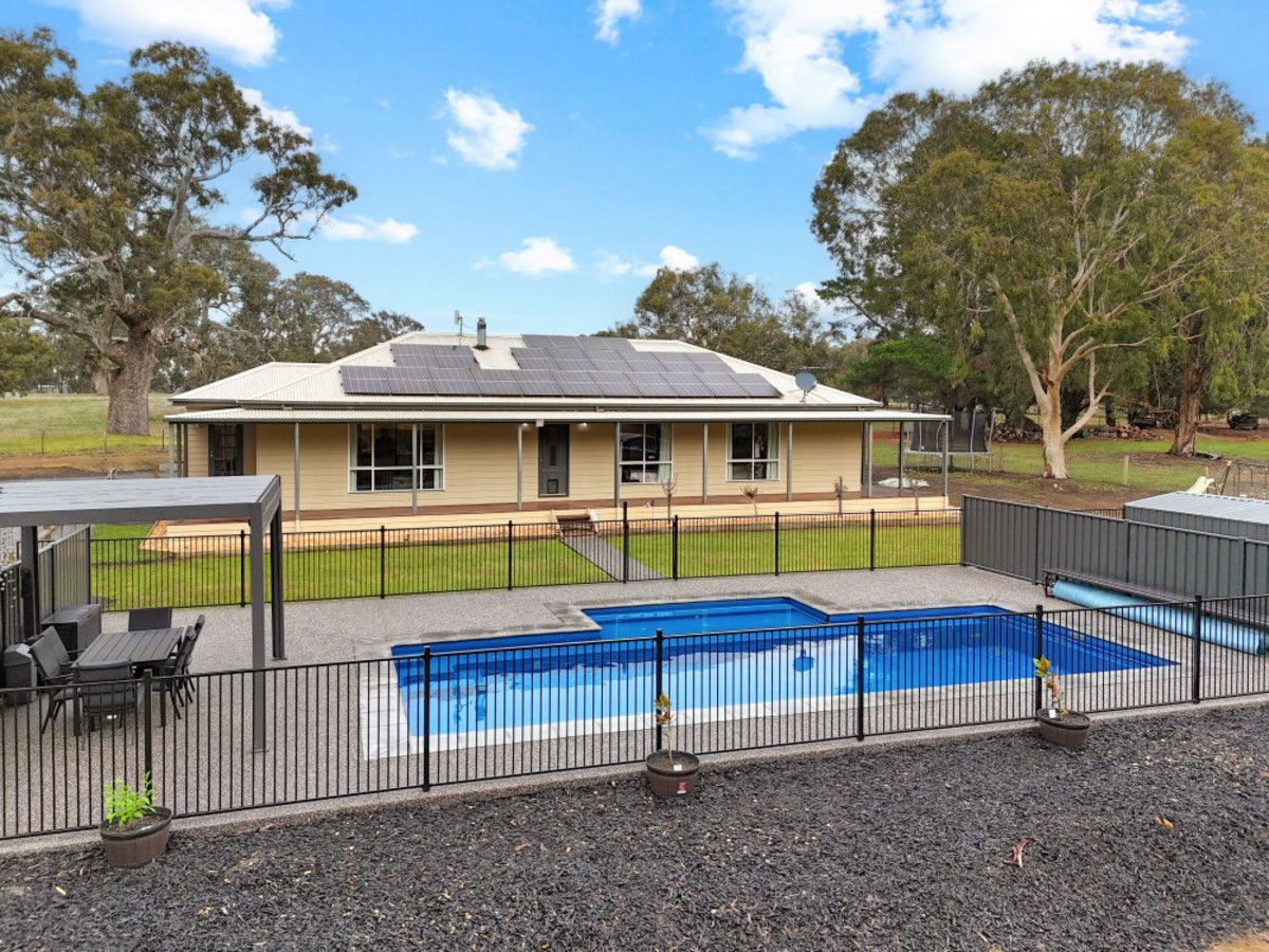 47 Young Street, Hamilton VIC 3300