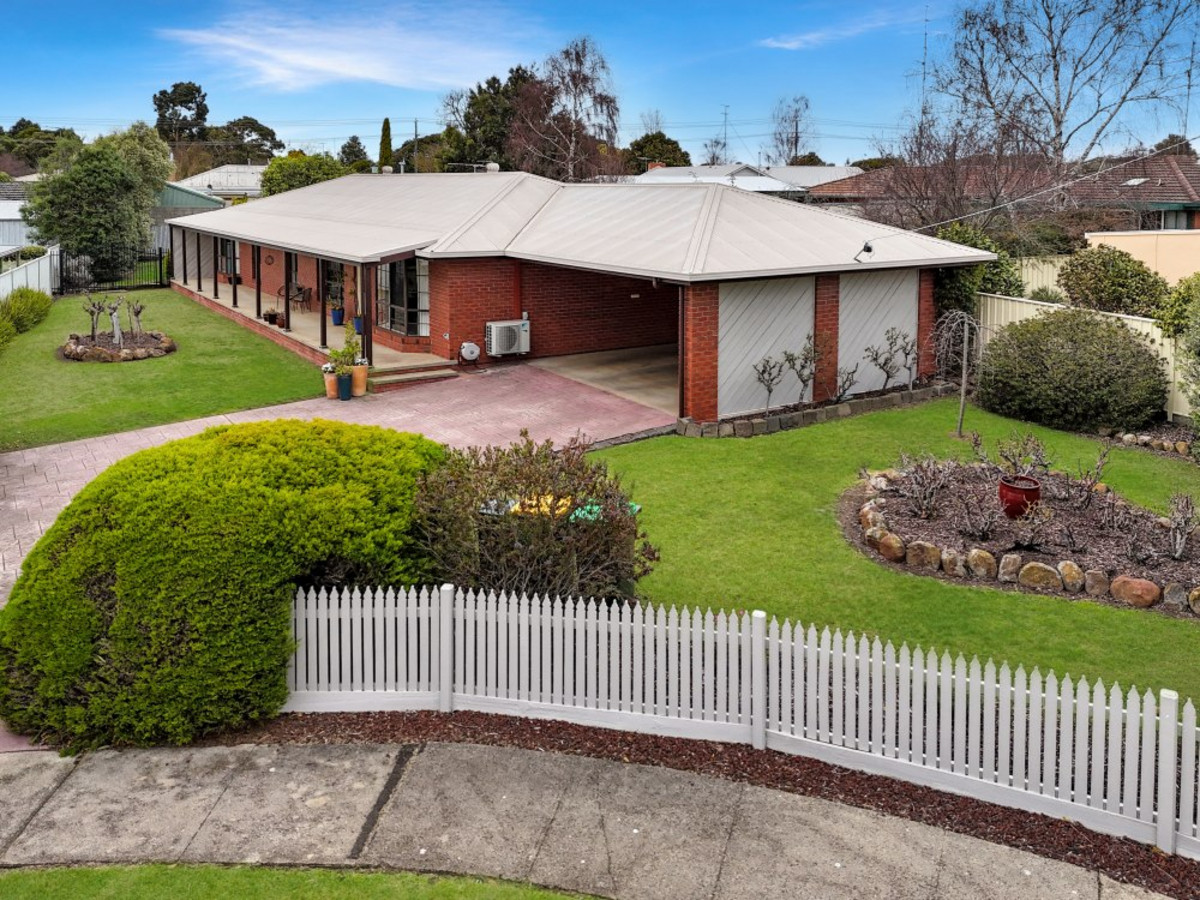 17 David Street, Hamilton VIC 3300