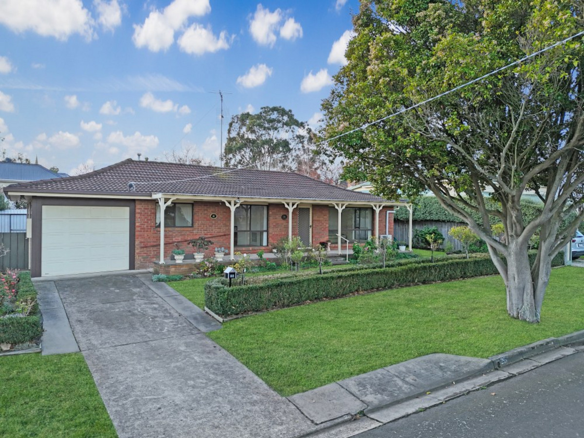 25 Skene Street, Hamilton VIC 3300