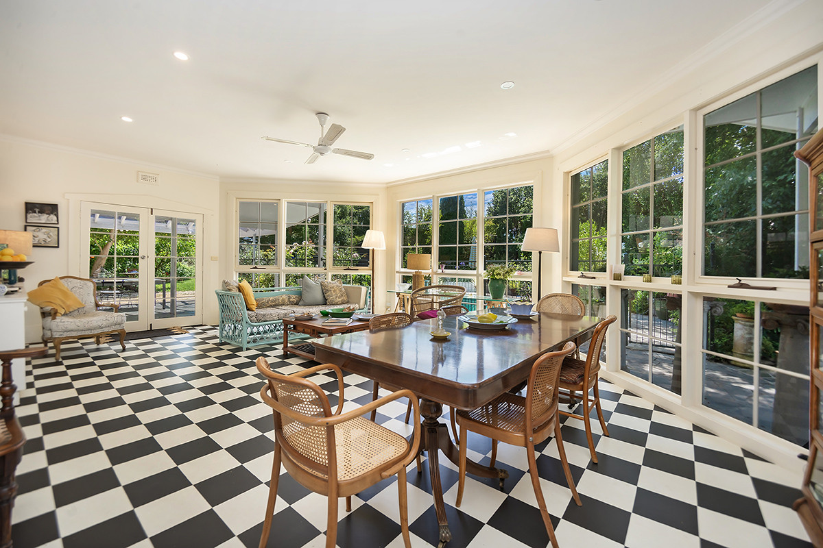 6 Dryden Street, Hamilton VIC 3300