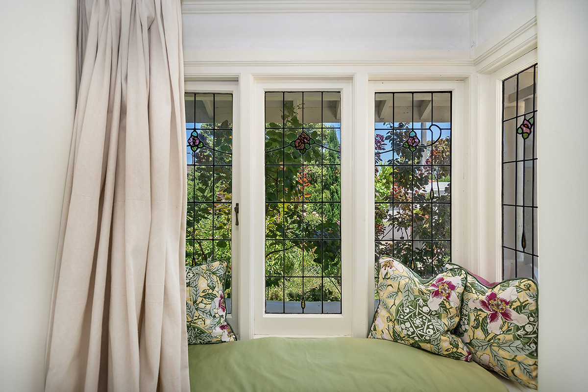 6 Dryden Street, Hamilton VIC 3300