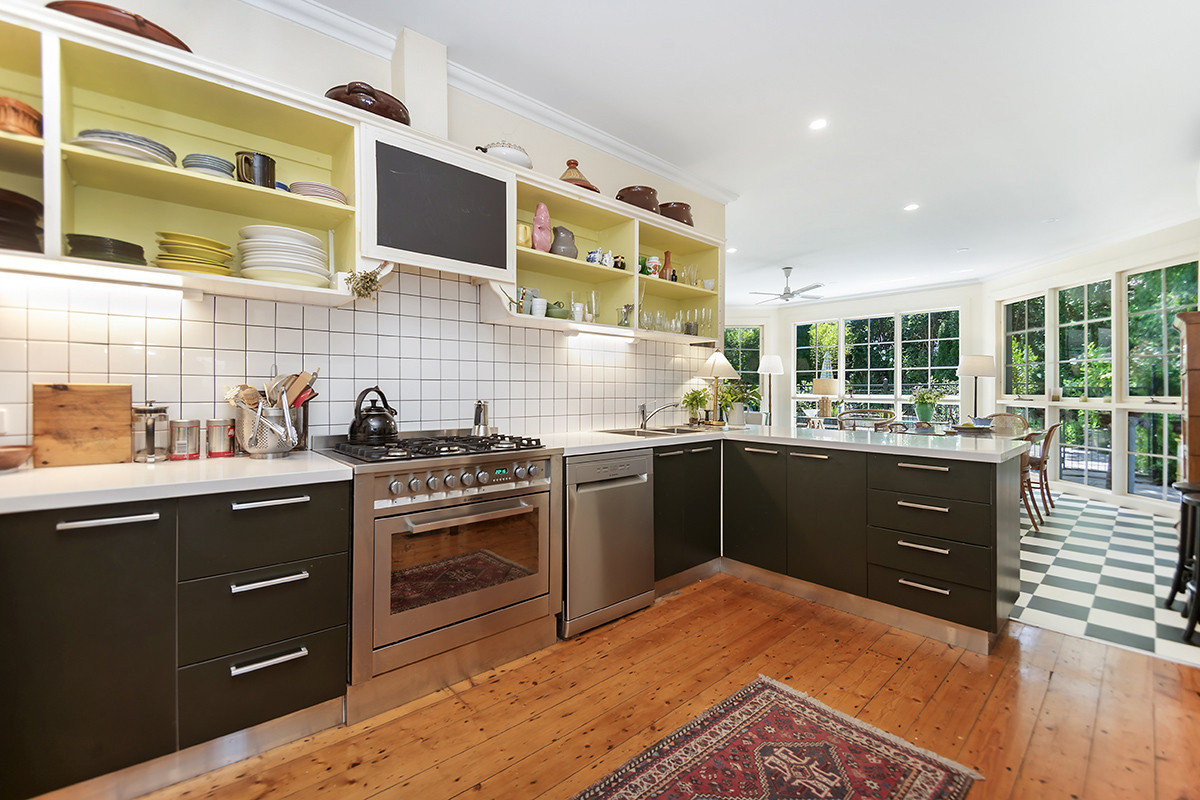 6 Dryden Street, Hamilton VIC 3300
