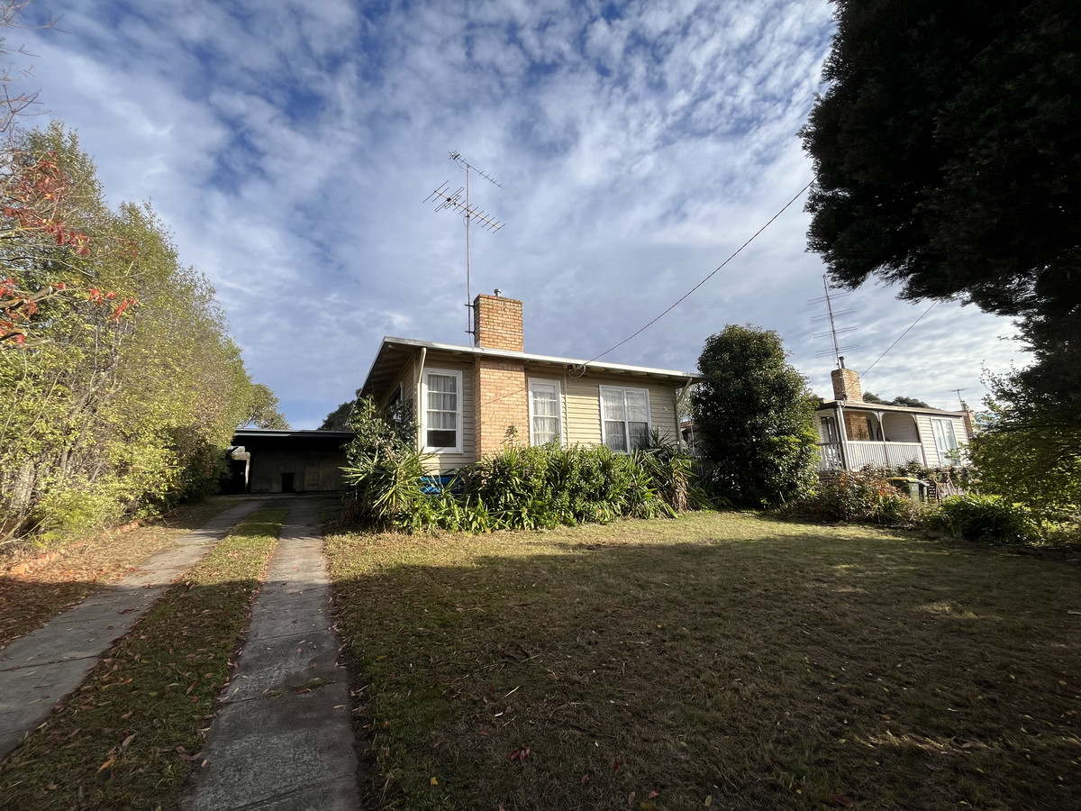9 Kenna Avenue, Hamilton VIC 3300