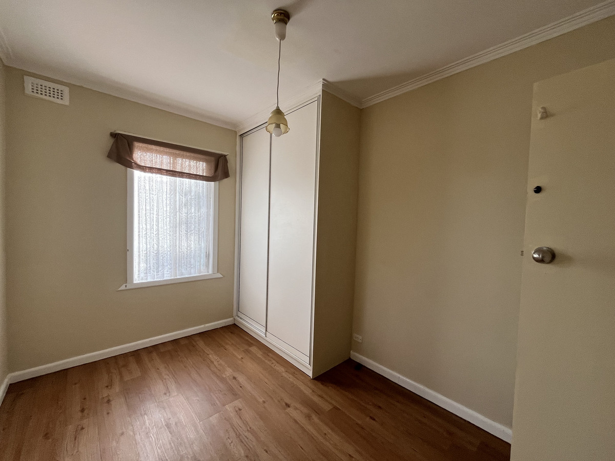 9 Kenna Avenue, Hamilton VIC 3300
