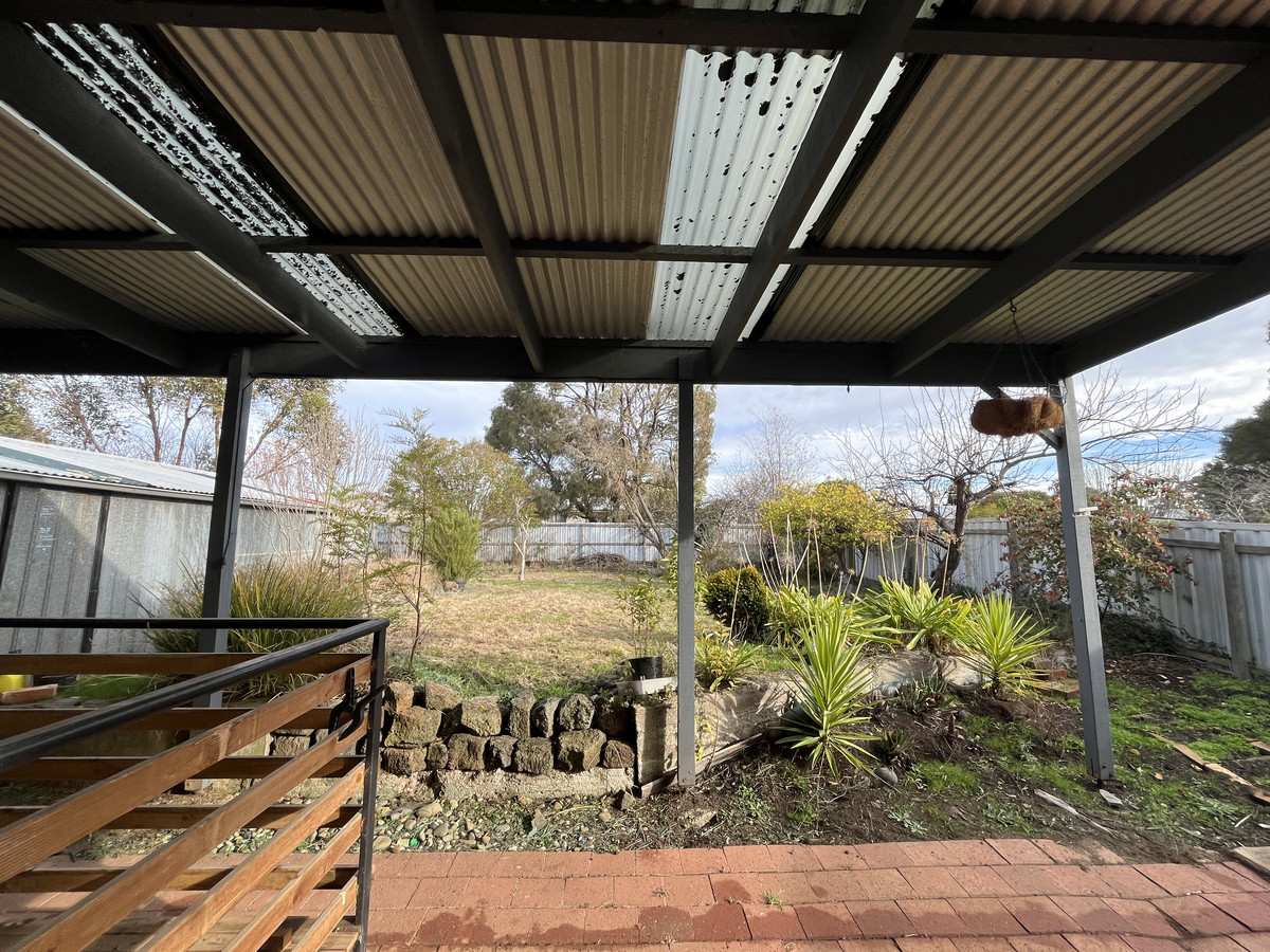 9 Kenna Avenue, Hamilton VIC 3300