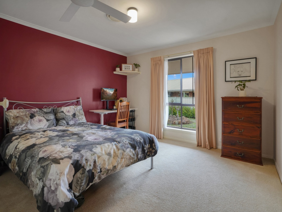 17 David Street, Hamilton VIC 3300