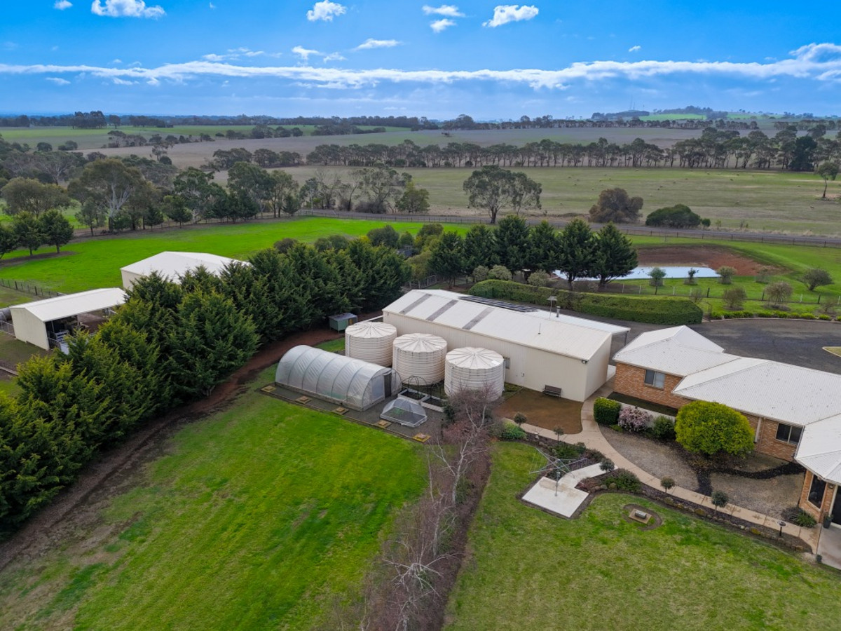 244 Beveridges Road, Hamilton VIC 3300
