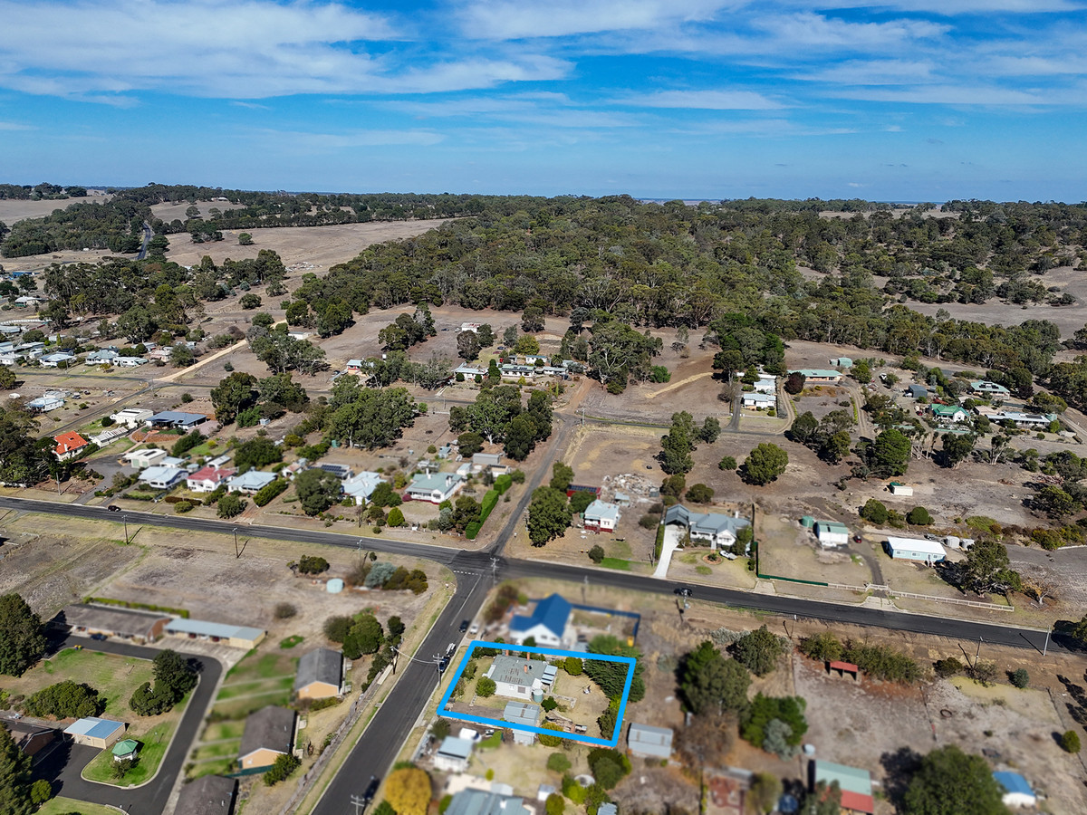 55 Gage Street, Coleraine VIC 3315