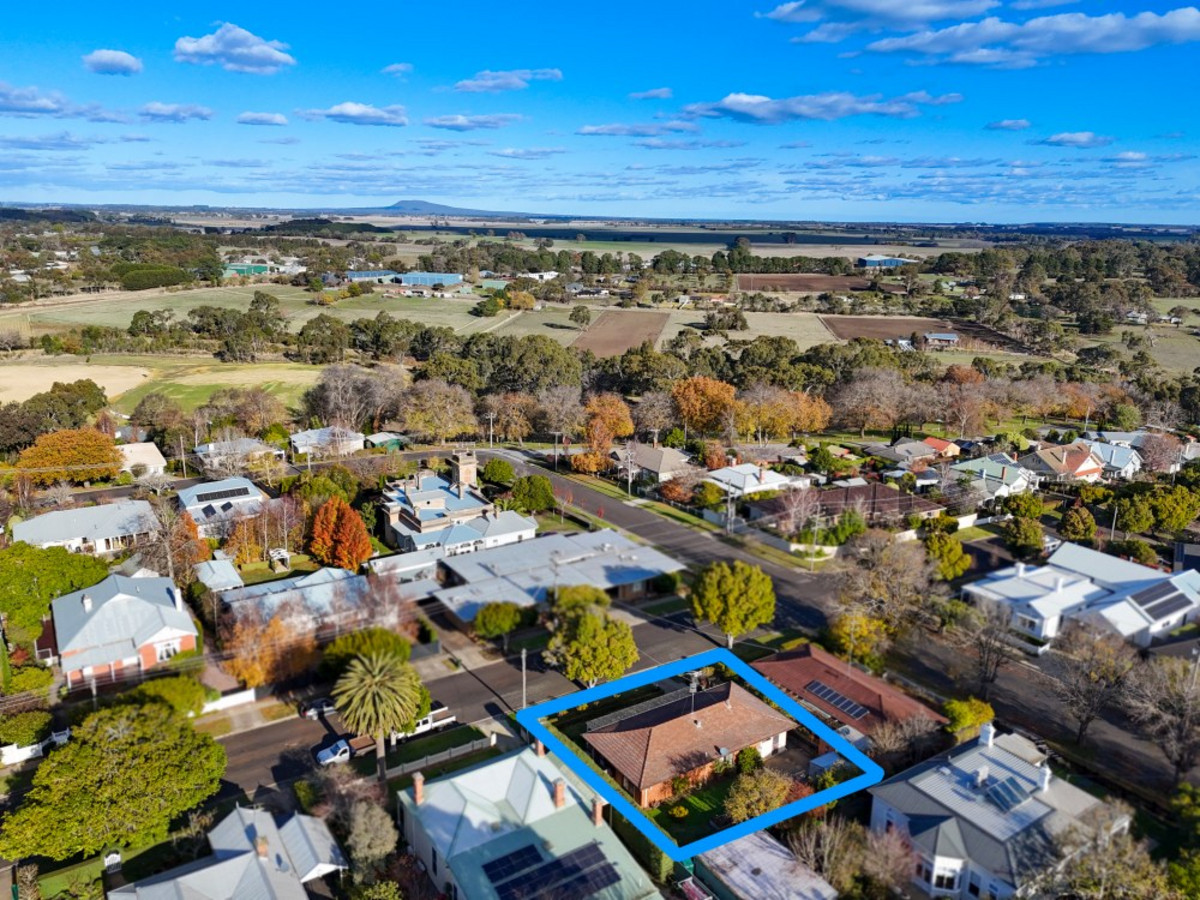 25 Skene Street, Hamilton VIC 3300