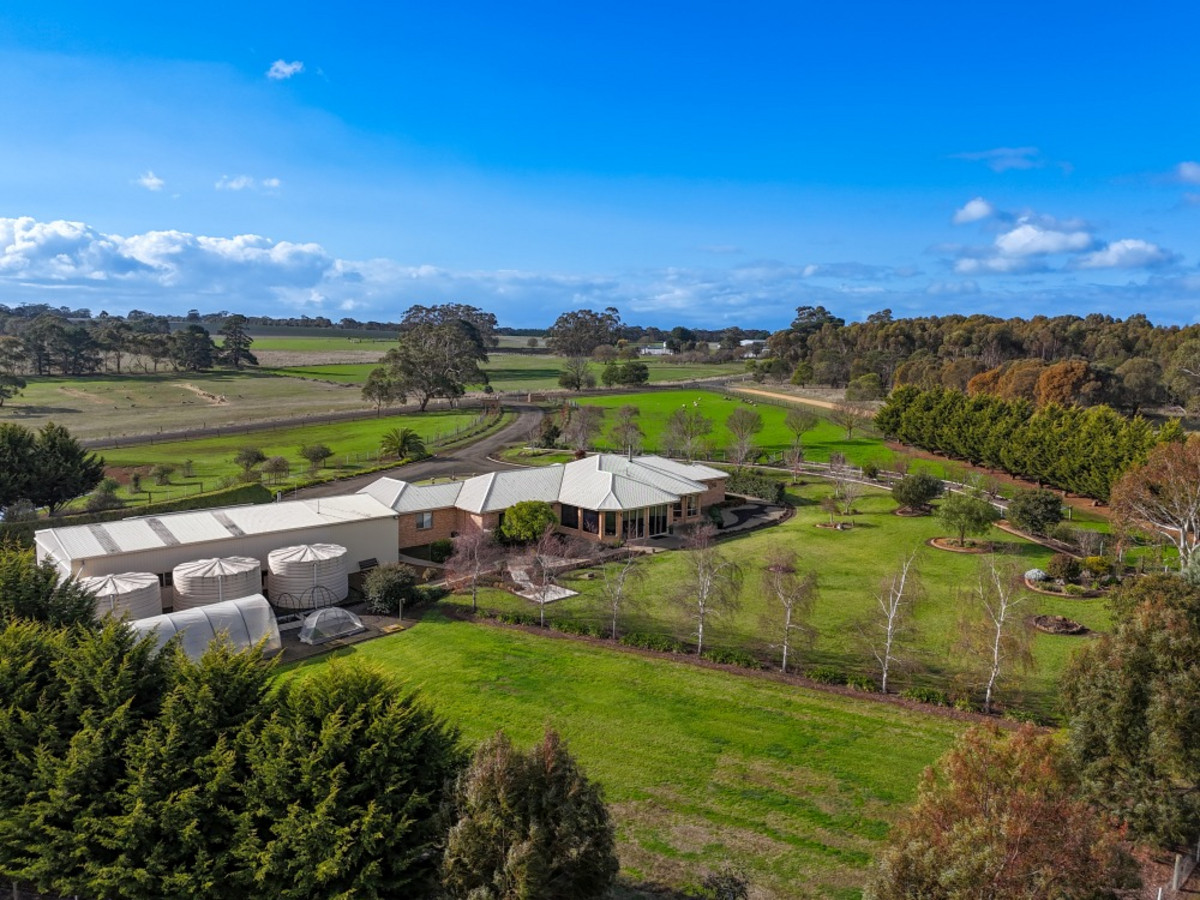 244 Beveridges Road, Hamilton VIC 3300