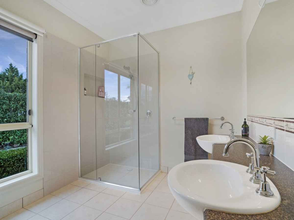 244 Beveridges Road, Hamilton VIC 3300