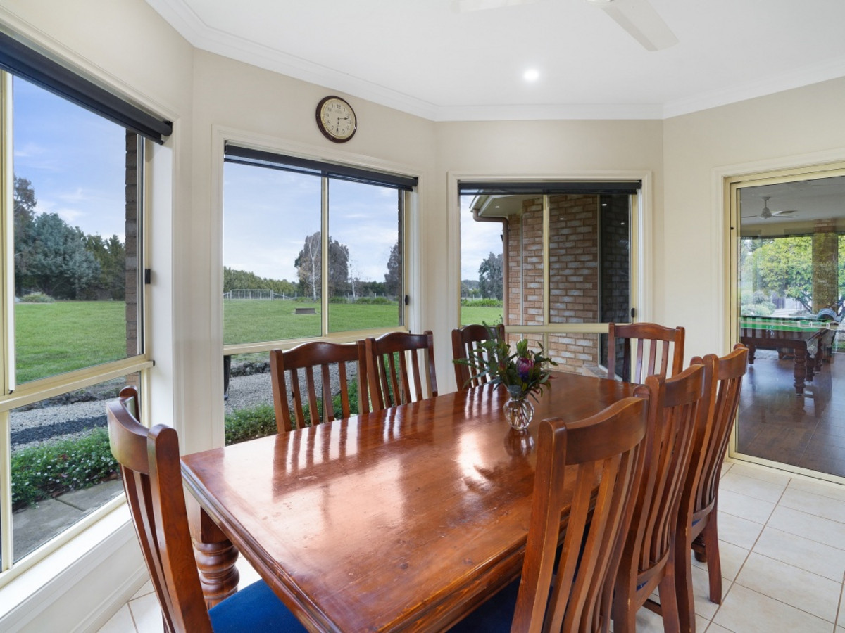 244 Beveridges Road, Hamilton VIC 3300