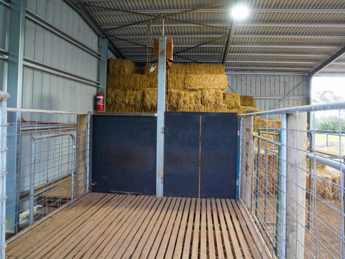 244 Beveridges Road, Hamilton VIC 3300