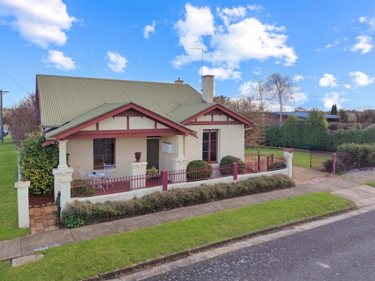 21 Milton Street, Hamilton VIC 3300