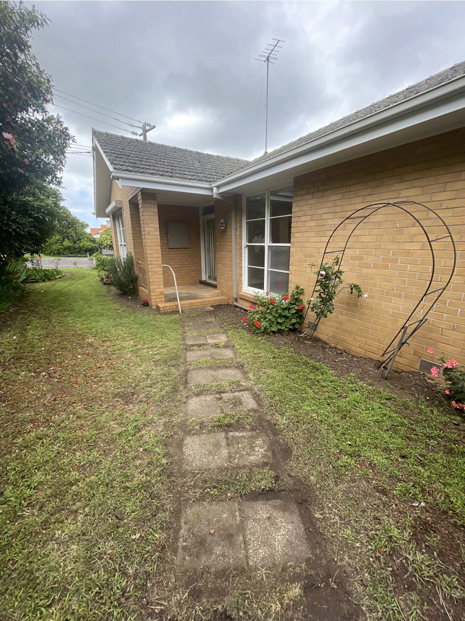 17 McIntyre Street, Hamilton VIC 3300