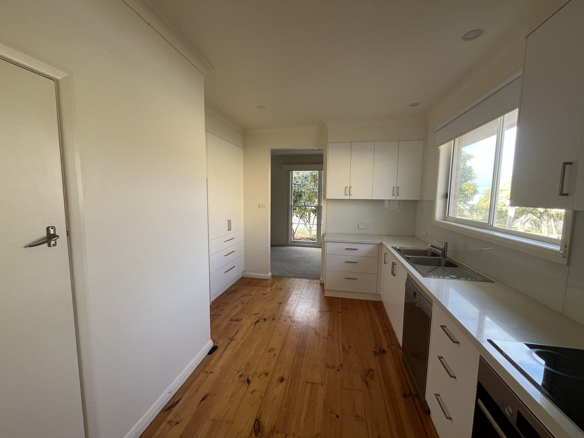 17 McIntyre Street, Hamilton VIC 3300