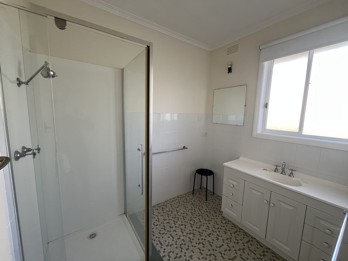 17 McIntyre Street, Hamilton VIC 3300