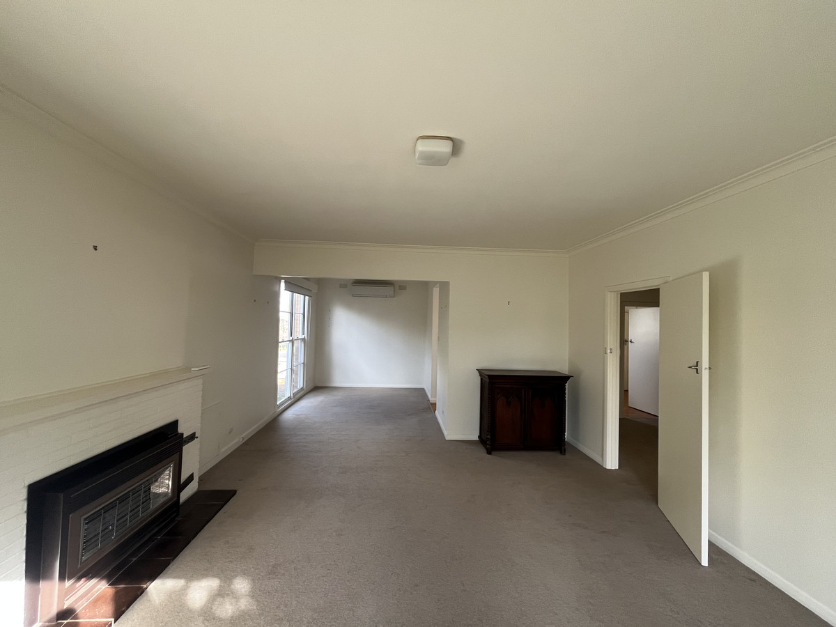17 McIntyre Street, Hamilton VIC 3300