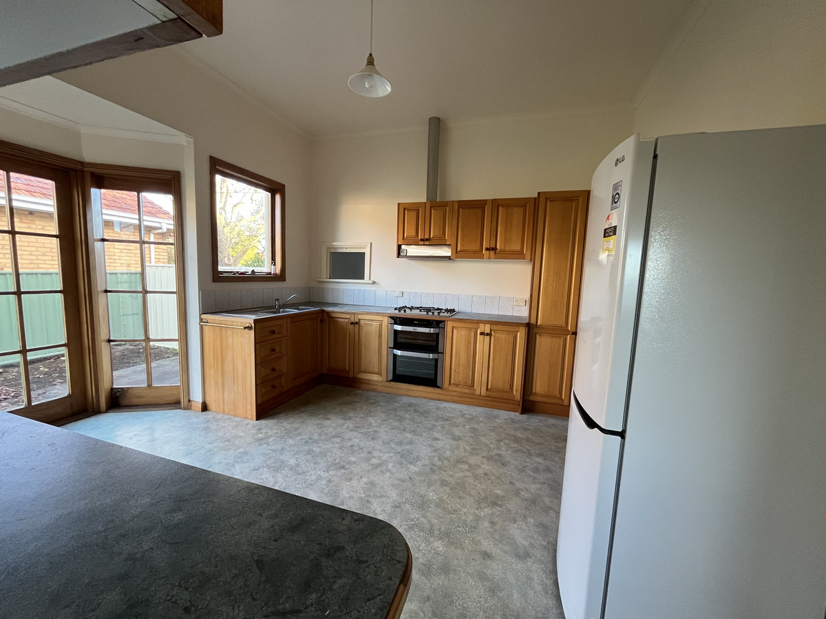 32 MacPherson Street, Hamilton VIC 3300