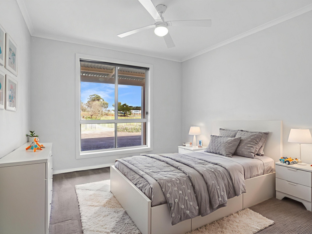 64 Pioneer Street, Hamilton VIC 3300