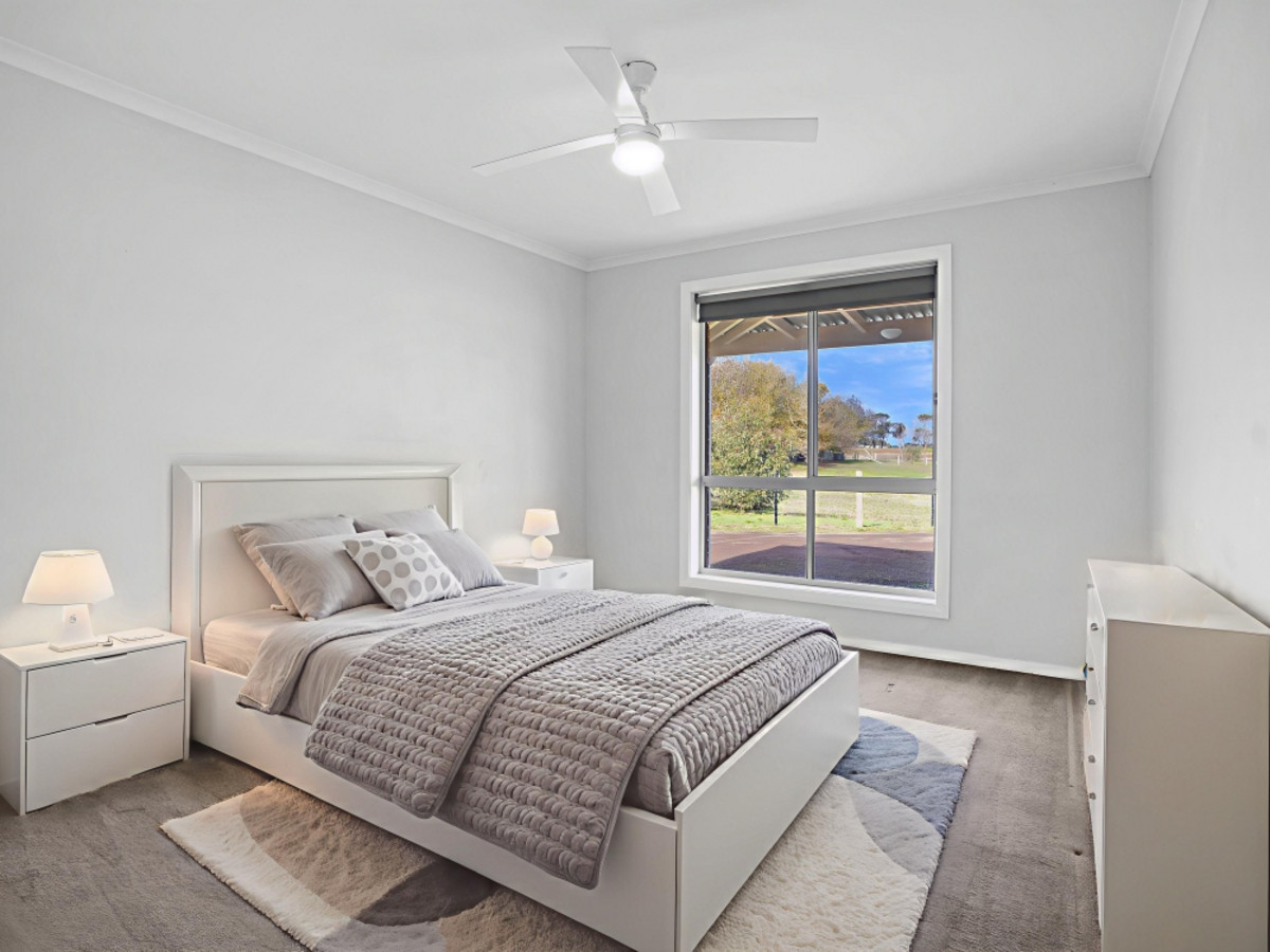 64 Pioneer Street, Hamilton VIC 3300
