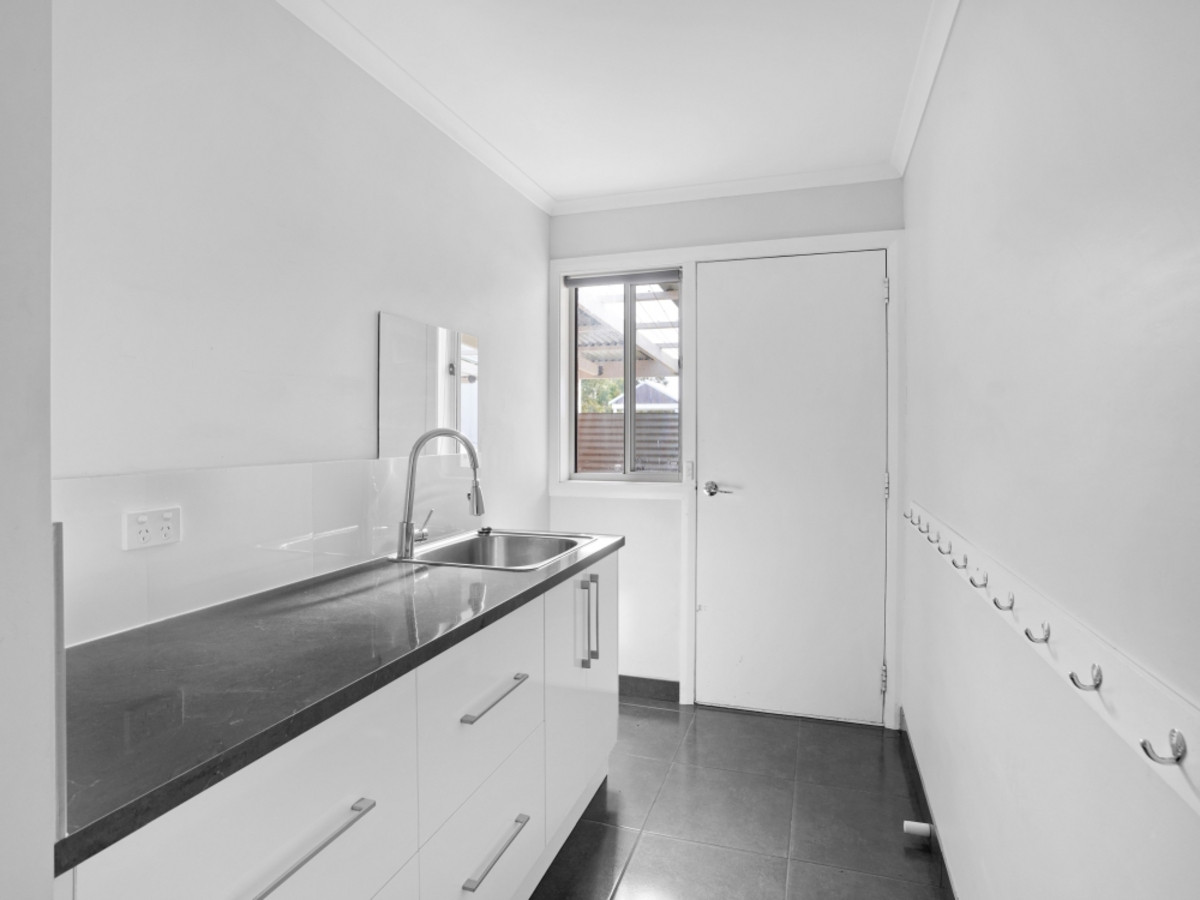 64 Pioneer Street, Hamilton VIC 3300