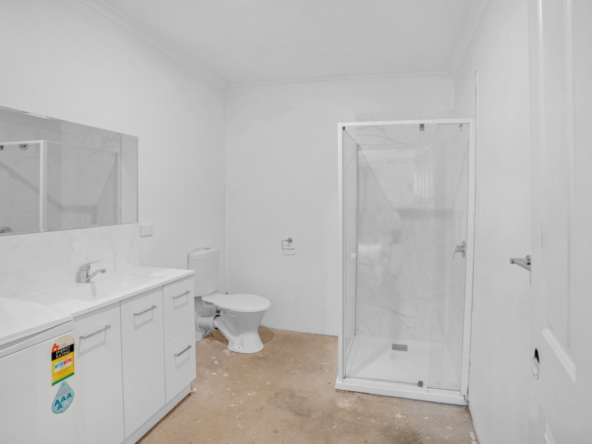64 Pioneer Street, Hamilton VIC 3300
